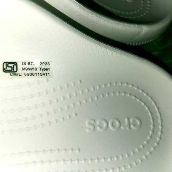 Crocs Unisex White Slide Sandals. Sizes Men's 10 - Women's 12. - Picture 4 of 16